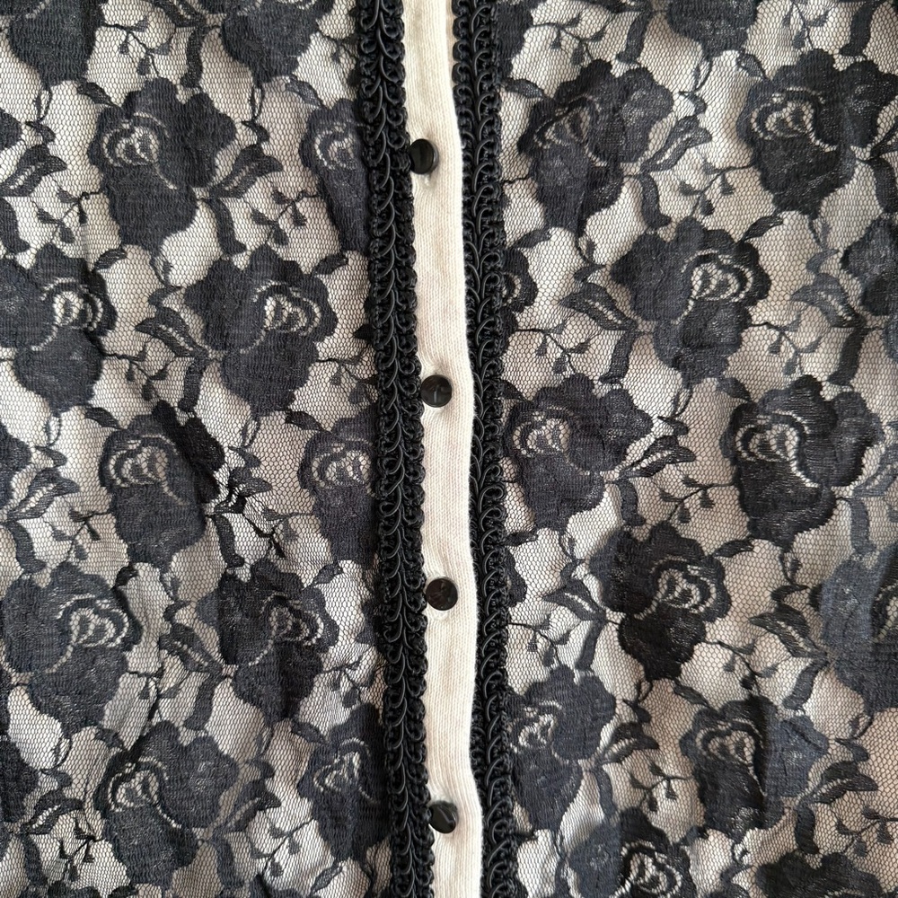 Black Floral Lace Sheer Cardigan Medium Long Sleeve Lightweight Romantic Top - Picture 6 of 9